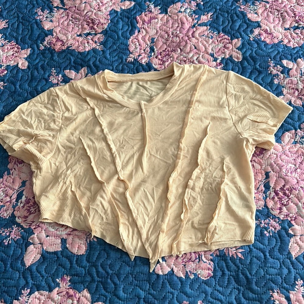Un-Even cut Crop top *how it’s sold*